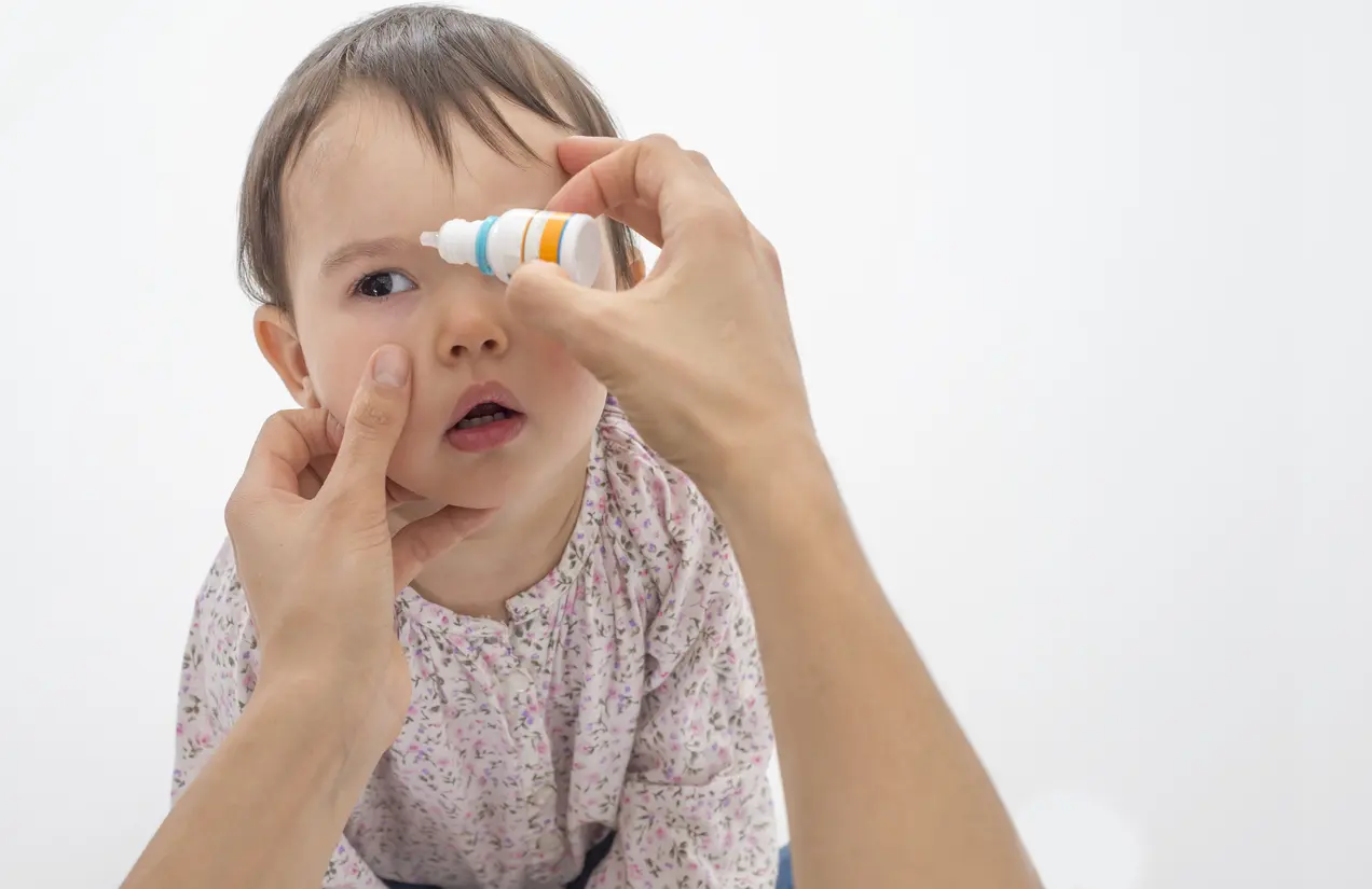 Conjuntivitis en Bebés: Causas, Síntomas y Tratamiento - Cómo eliminar la conjuntivitis en los bebés gotas para conjuntivitis en bebes - Cómo eliminar la conjuntivitis en los bebés