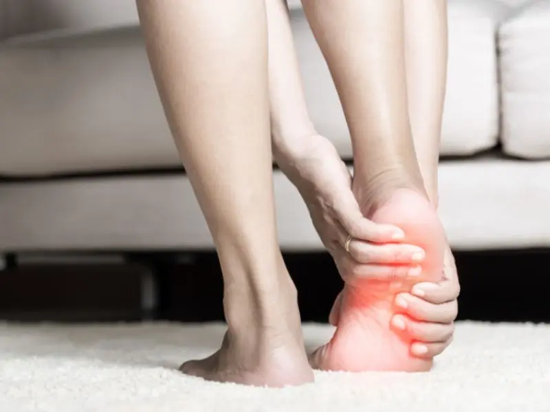 Fascitis Plantar: Causas, Tratamiento y Prevención - Cómo se puede curar la fascitis plantar dolor en la planta del pie - Cómo se puede curar la fascitis plantar