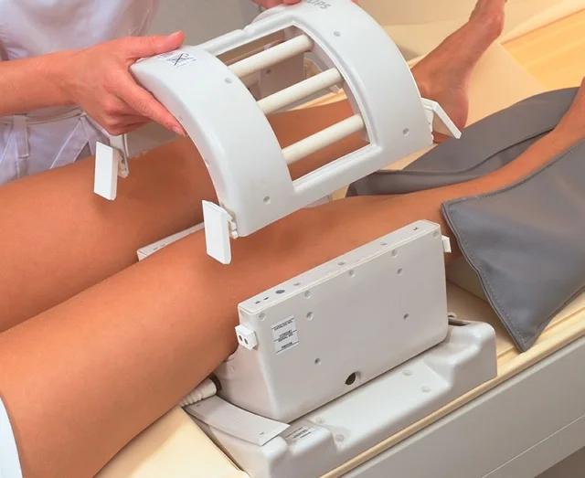 resonancia de rodilla te meten entero - Cómo se realiza la resonancia magnética de rodilla