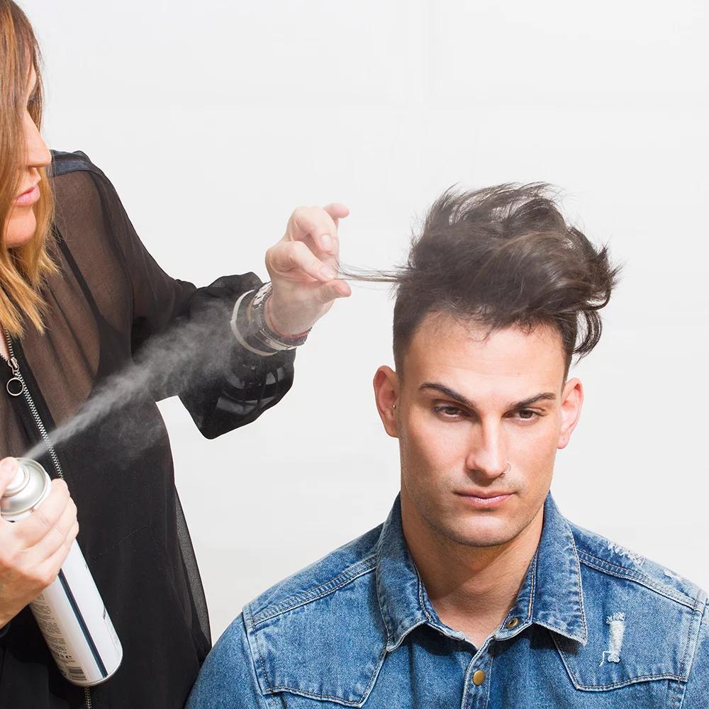 Pelo Pegado a la Cabeza: ¿Qué Causa Este Problema y Cómo Resolverlo? - Cuánto dura pegada una prótesis capilar pelo pegado a la cabeza - Cuánto dura pegada una prótesis capilar