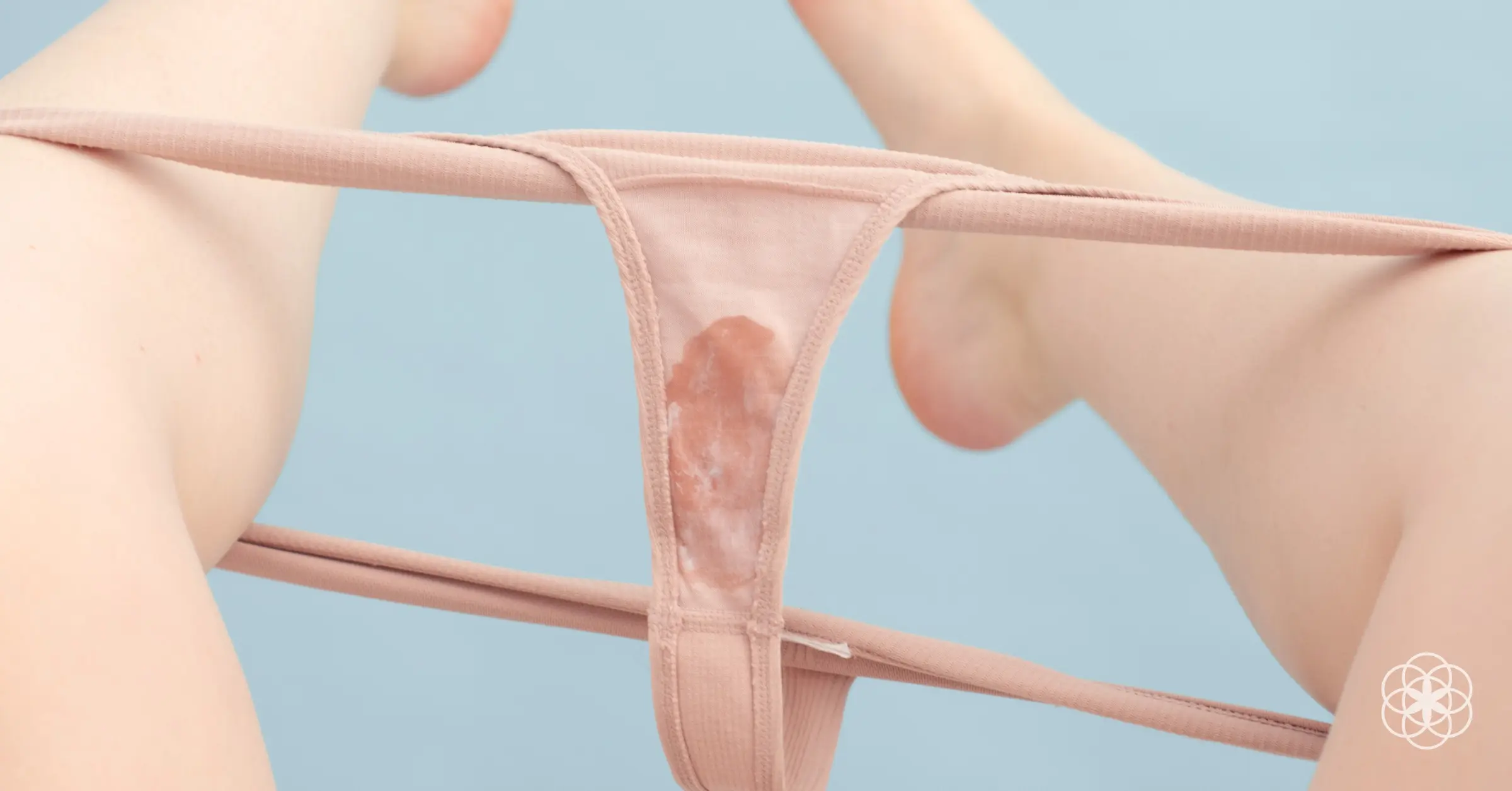 Flujo Blanco Antes de la Regla: ¿Qué Significa? - Cuántos días antes de la regla aparece el flujo blanco me baja flujo blanco y no me viene mi regla - Cuántos días antes de la regla aparece el flujo blanco