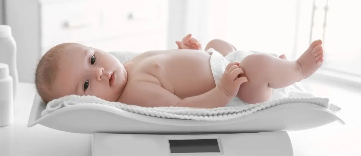 El crecimiento del bebé: alimentación, brotes de crecimiento y consejos para la lactancia materna - Cuántos kilos debe subir un bebé al mes crecimiento de un bebe - Cuántos kilos debe subir un bebé al mes