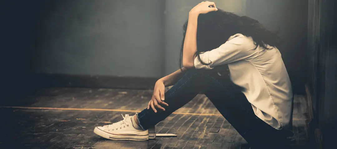 Lumbalgia y Biodescodificación: Descifrando el Lenguaje de tu Dolor - Qué emoción refleja el dolor de espalda baja lumbalgia biodescodificacion - Qué emoción refleja el dolor de espalda baja