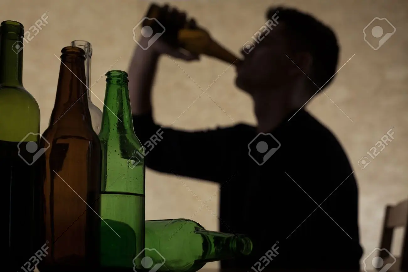 El Alcoholismo en los Jóvenes: Un Problema en Ascenso - Qué hacer cuando un adolescente toma mucho alcohol jóvenes alcohol - Qué hacer cuando un adolescente toma mucho alcohol