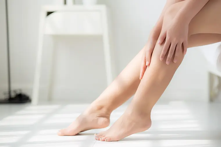 Dolor de piernas al dormir: Causas, soluciones y consejos - Qué significa cuando te despiertas con dolor de piernas dolor de piernas al dormir - Qué significa cuando te despiertas con dolor de piernas