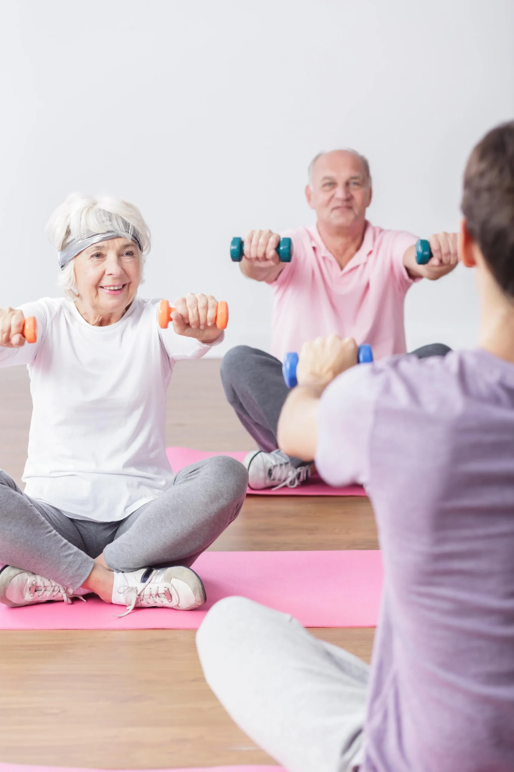 Yoga para Adultos Mayores: Beneficios, Tipos y Cómo Empezar - Qué tipo de ejercicios recomendaría a los adultos mayores yoga para adultos mayores - Qué tipo de ejercicios recomendaría a los adultos mayores