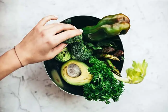 Caída del cabello: causas, síntomas y tratamientos - Qué vitamina me falta si se me cae el pelo se me cae mucho el pelo - Qué vitamina me falta si se me cae el pelo